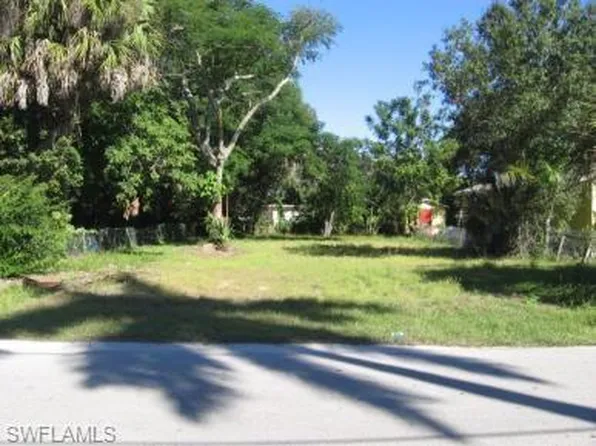 3749 Washington AVE, FORT MYERS, FL 33916