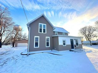 1608 12th St, Emmetsburg, IA 50536