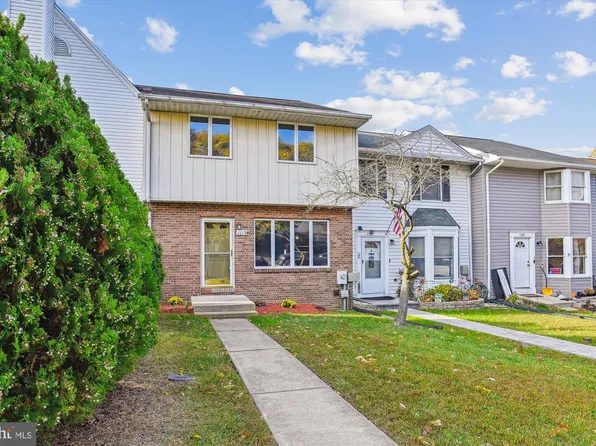 1113 Holmespun Dr, Pasadena, MD 21122