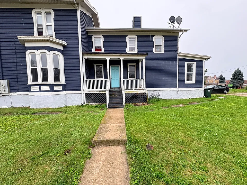 86 N 4th St #3