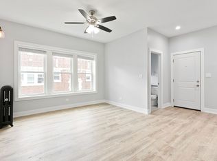 1057 W Glenlake Ave #2, Chicago, IL 60660