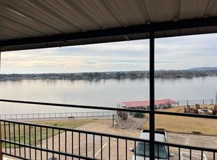 117 W Doyle St, Granbury, TX 76048