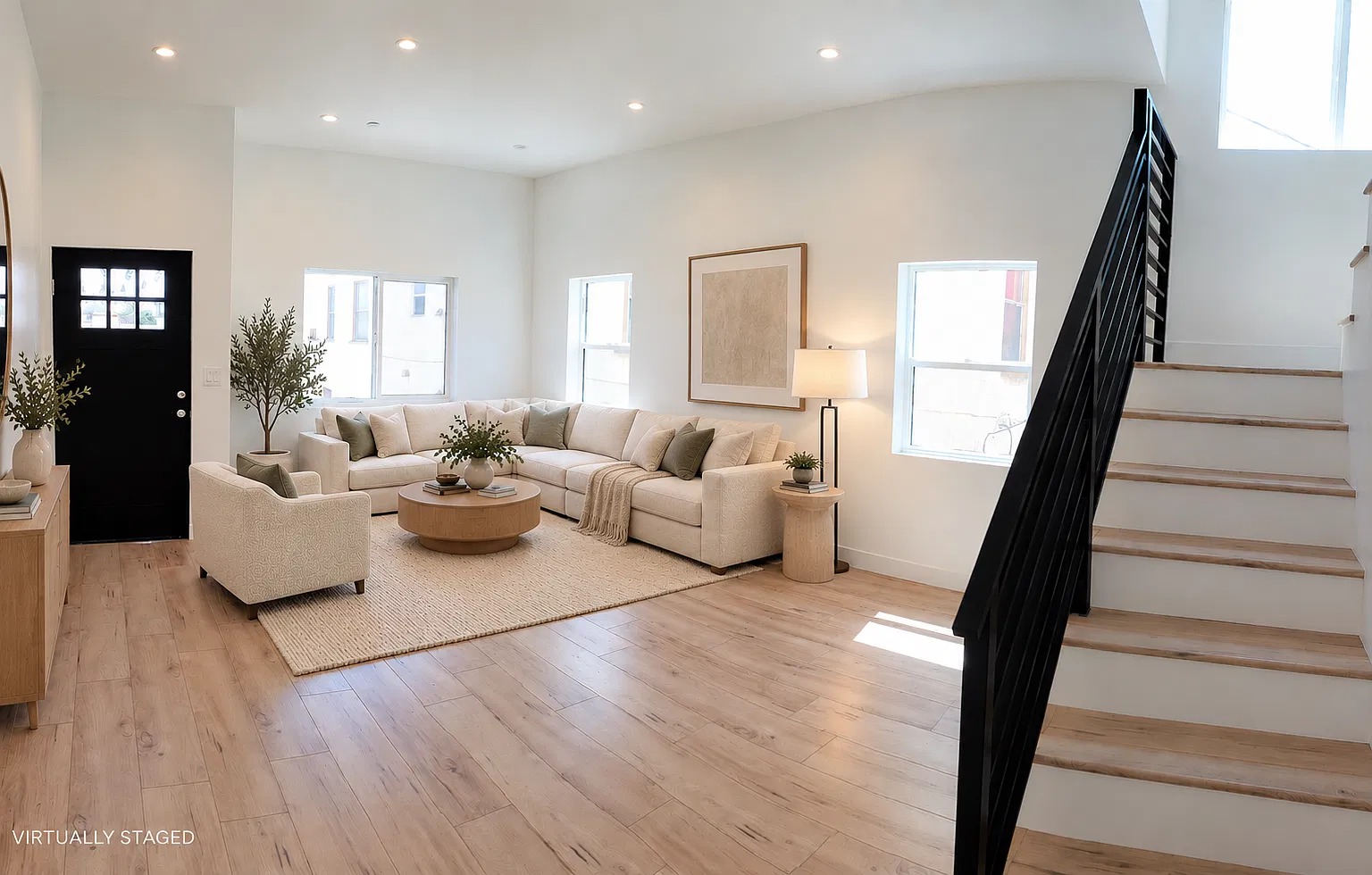 3 bed, 2.5 bath, 1800 sqft, $4,350 — Photo 1