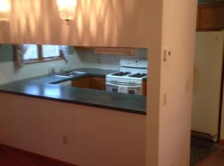 2408 Cadwallader Sonk Rd, Cortland, OH