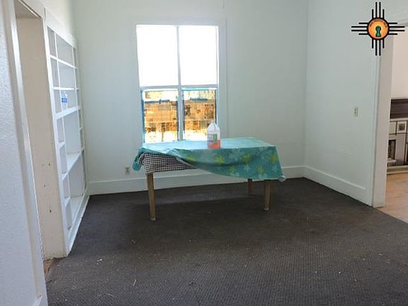3rd image of 103 W Broadway St