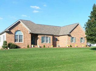 2414 Cynthia Ct, Washington, IN 47501