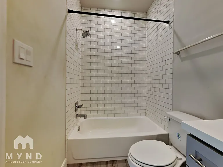 353 Eado Park Cir — Photo 16