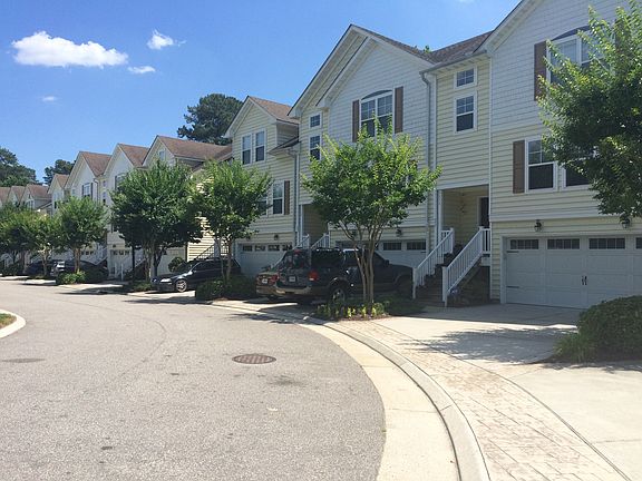 2nd image of 5557 Taylors Walke Ln