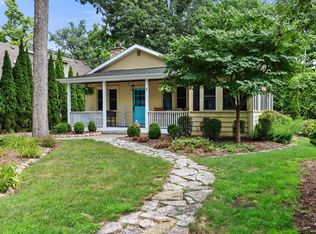 5 Garfield Pkwy, Williams Bay, WI 53191