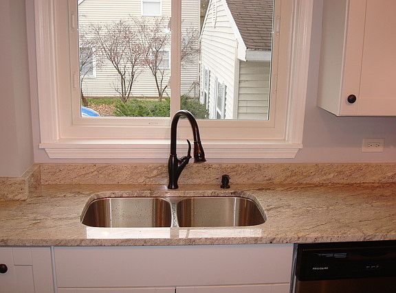 5th image of 317 S Wilmette Ave