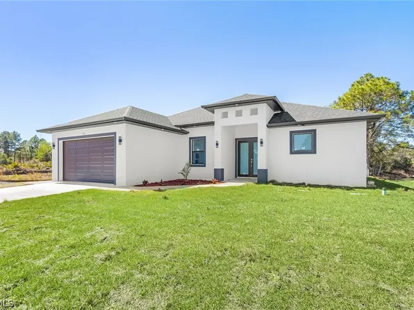 752 Crystal Ave S, Lehigh Acres, FL 33974