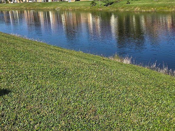 3rd image of 121 Lake Gloria Drive