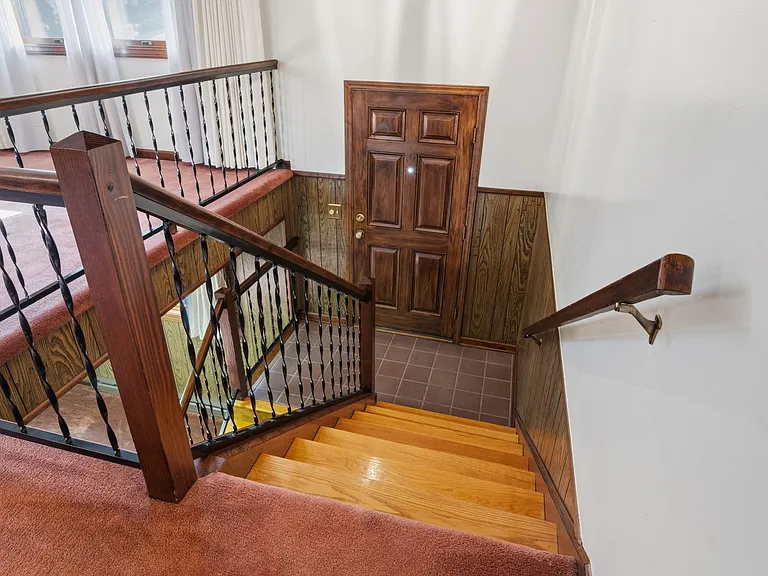 1721 Plank Dr — Photo 10