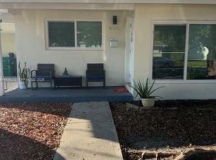 9385 Jamaica Dr, Cutler Bay, FL 33189