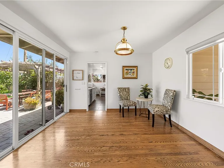 1033 S Isabella Ave — Photo 5