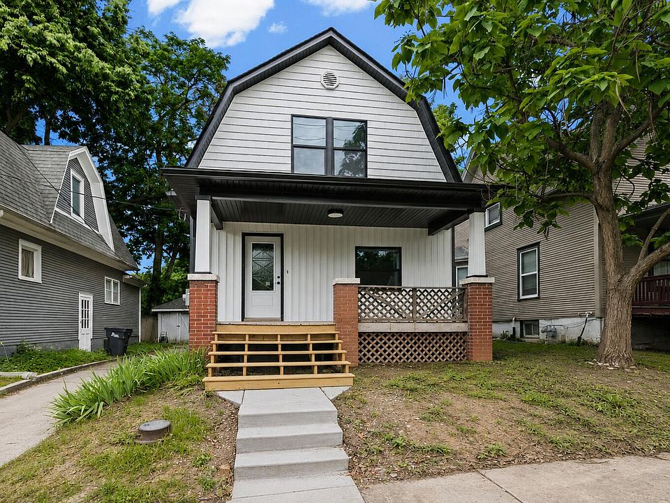 1st image of 403 N 9th St