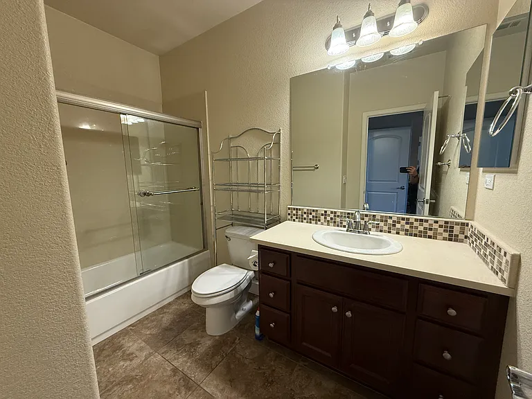 655 Heligan Ln — Photo 20