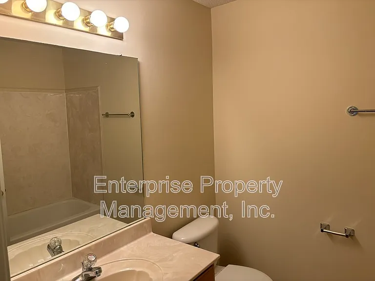 10127 Cross Valley Dr — Photo 14