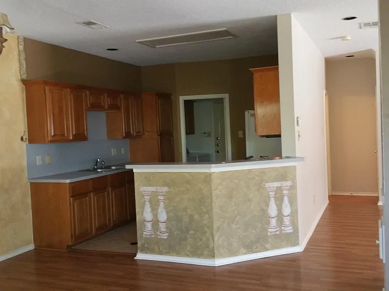 5818 Spring Sq — Photo 8