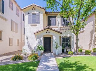 425 N Oak St, Gilbert, AZ 85233