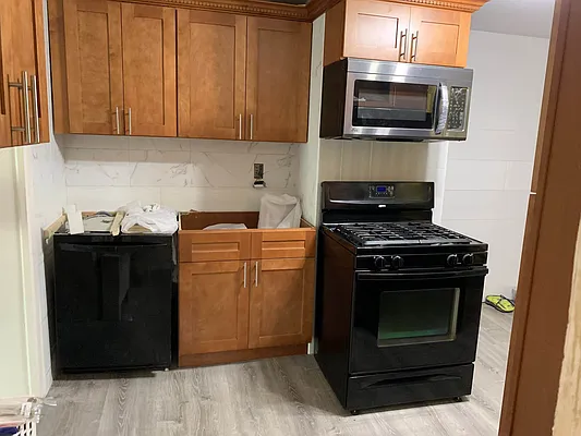 Rented by Limestone Realty Bklyn, LLC | media 7