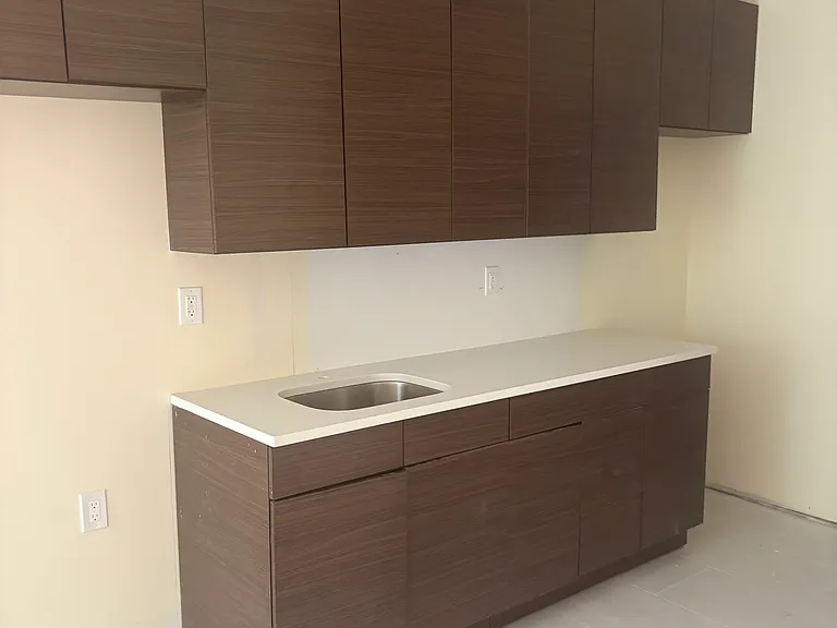 1839 Andrews Ave S #2C — Photo 7