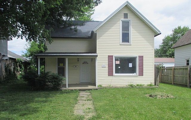 1st image of 458 E Washington Ave