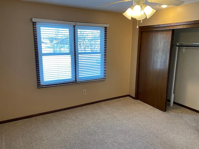 5969 NE 11th Ct — Photo 21