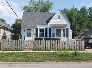 572 Simms St, Aurora, IL 60505