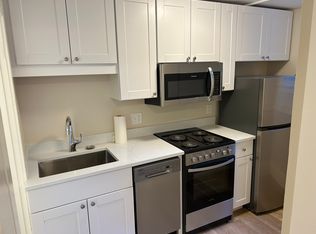 2125 8th Ave W, Seattle, WA 98119