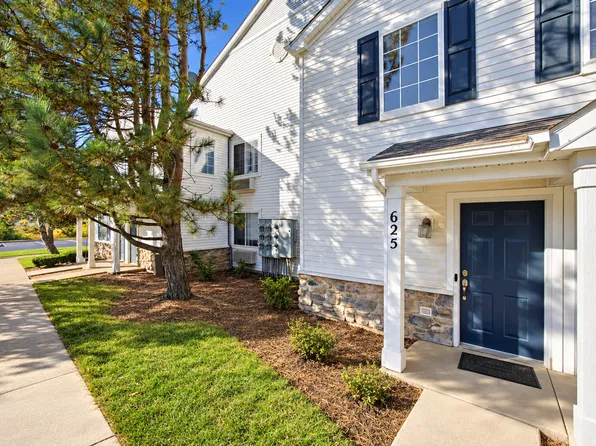 625 Silverstone Dr #625, Carpentersville, IL 60110