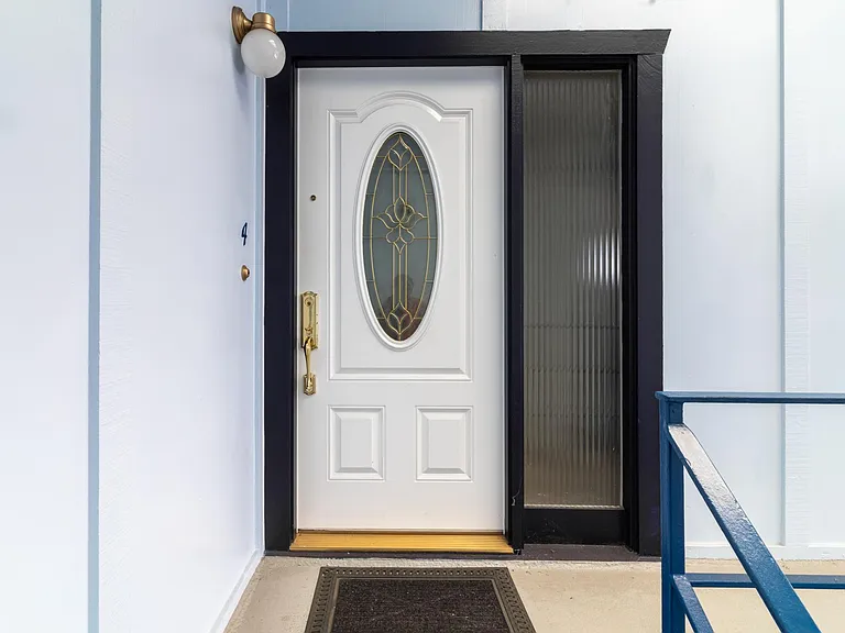 3335 Los Prados St #4 — Photo 4