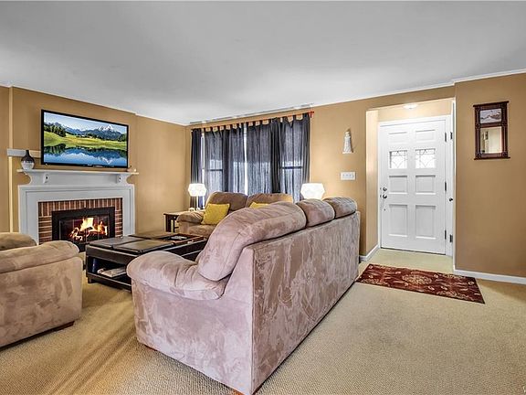 3rd image of 126 Claremont Ave