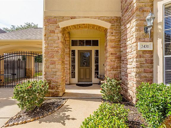 3rd image of 3431 Velasco Ct