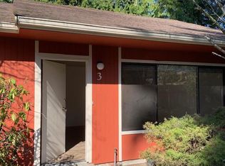 23820 Edmonds Way APT 3, Edmonds, WA 98026