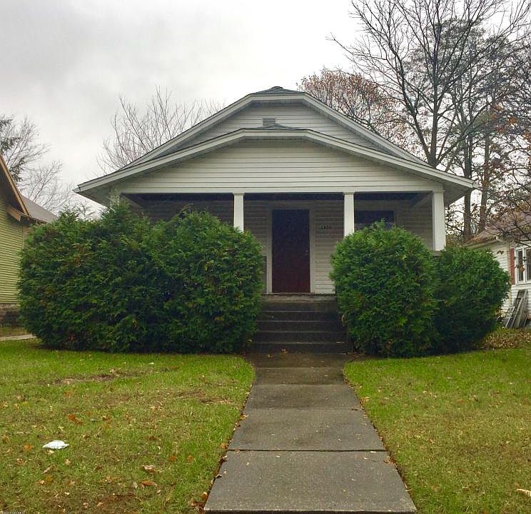 1st image of 1852 Willard Ave SE