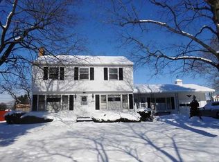 260 Picturesque Dr, Rochester, NY 14616