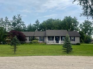 612 East Dr, Imlay City, MI