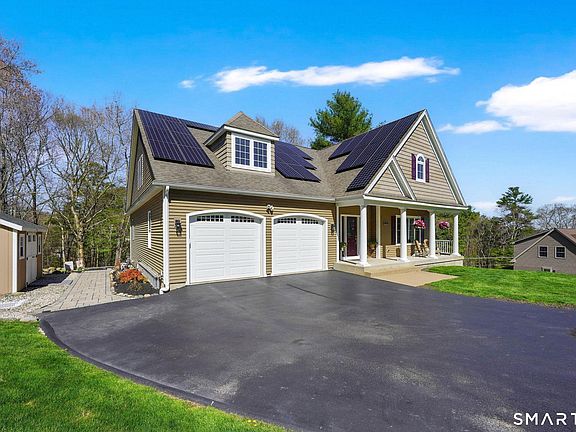 2nd image of 14 Crystal Ridge Drive
