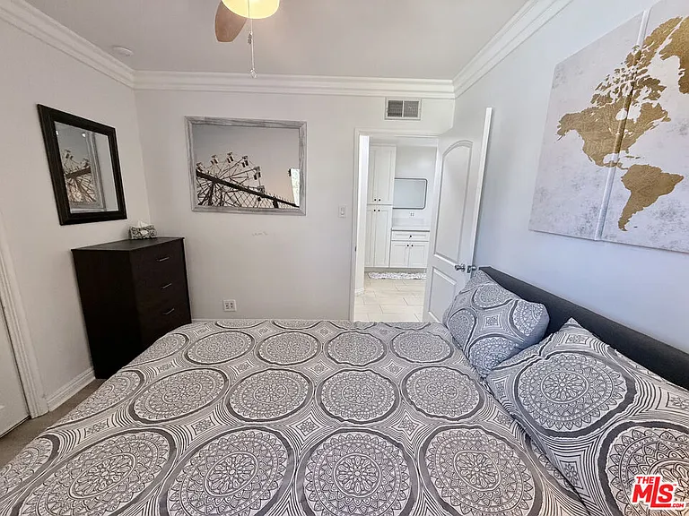 6605 S Sherbourne Dr — Photo 37