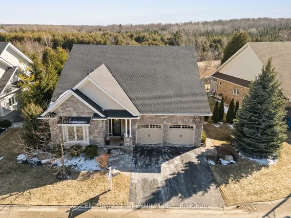 200 Kingfisher Dr #123, Mono, ON L9W 0B3