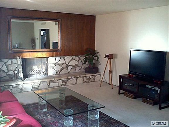 5th image of 3181 Julian Ave