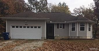 1st image of 670 Lone Pine St