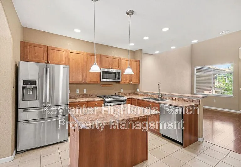 8546 Gold Peak Ln #B — Photo 4