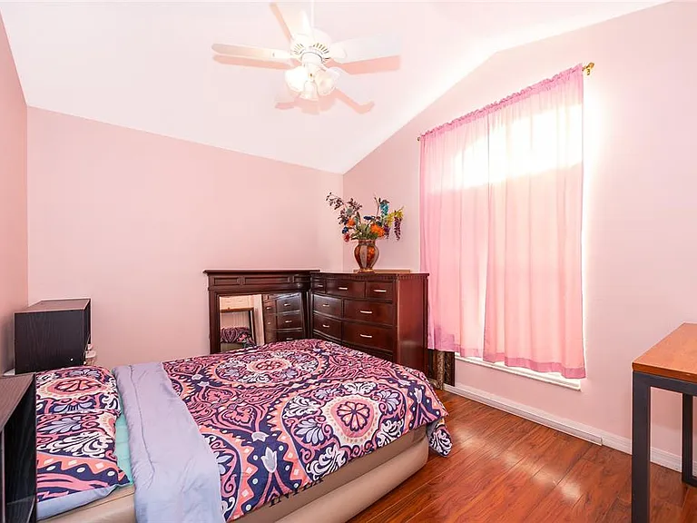 900 American Rose Pkwy — Photo 3