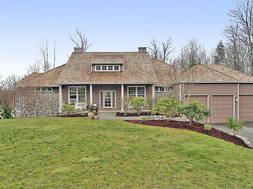 Custom Redmond Home  on 1.51Acres