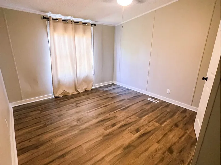 141 Egypt St — Photo 6