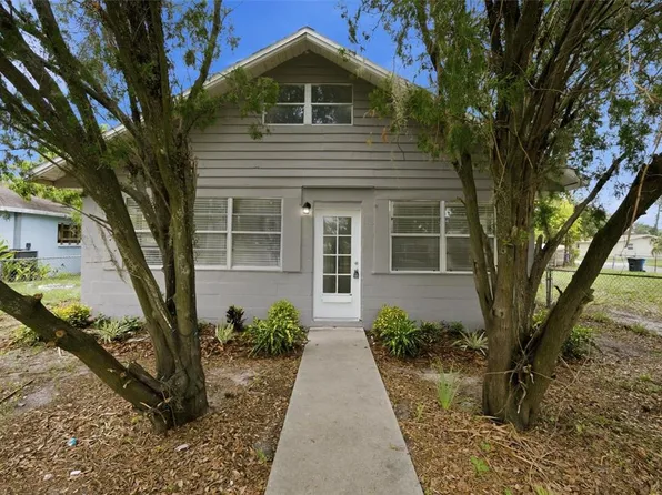 2425 9TH AVENUE E, BRADENTON, FL 34208
