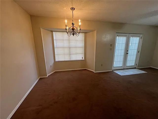 2321 Oxford Pl — Photo 5