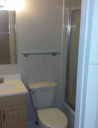 5th image of 48 Lake Villa Way